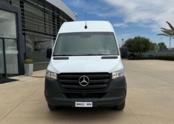 Mercedes Sprinter 16 P